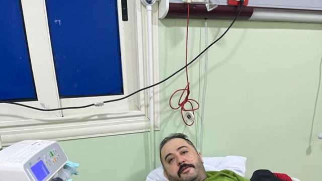 الفنان عمرو عبد العزيز يعلن تعرضه لوعكة صحية: «أصعب 48 ساعة عدوا عليا»