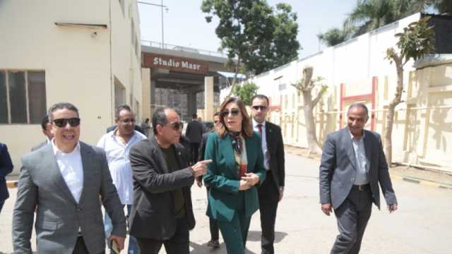 وزيرة الثقافة في جولة مفاجئة باستوديو مصر لتفقد بلاتوهات التصوير