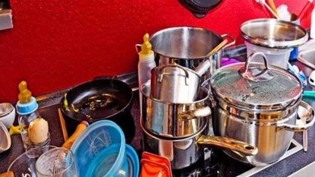 مكون سحري بمنزلك يساعدك على غسل الصحون في أسرع وقت
