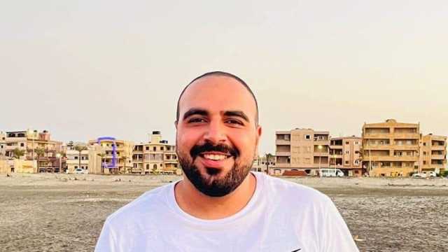 حُسن الخاتمة.. وفاة طبيب أسنان أثناء قراءة القرآن في مسجد بكفر الشيخ