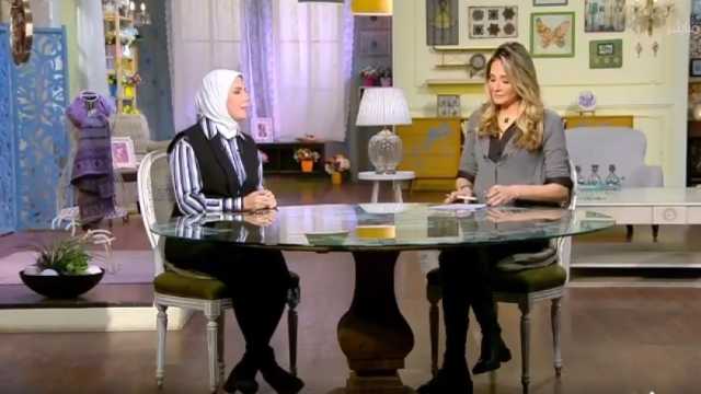 «السفيرة عزيزة» يكشف عن خطوط مواصلات معرض الكتاب