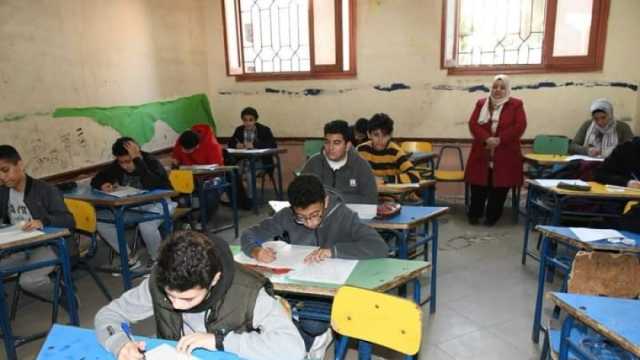 «التعليم» تحقق في تداول أسئلة امتحان مادة اللغة الإنجليزية الشهادة الإعدادية