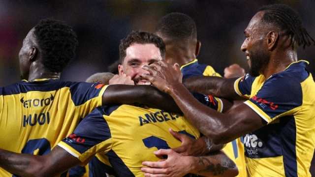 سنترال كوست مارينرز يتصدر الدوري الأسترالي بفوز مثير على ويلينجتون