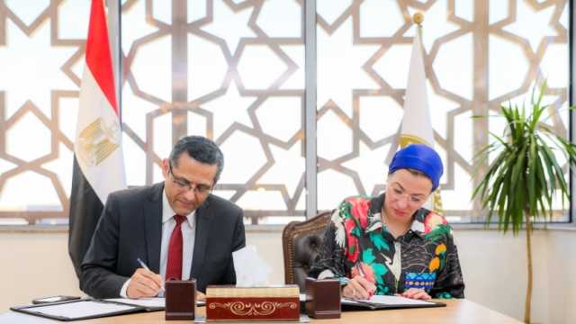 «البيئة» توقع بروتوكول تعاون مع «الصحفيين» لرفع الوعي بالتغيرات المناخية