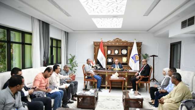 محافظ قنا يتابع الموقف التنفيذي لمشروع مستشفى الرمد وعائشة المرزوق
