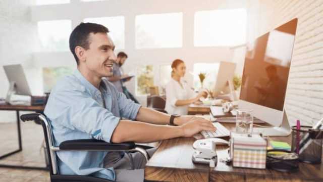 اتبع 8 خطوات.. كيف يحصل أصحاب الهمم على وظيفة؟