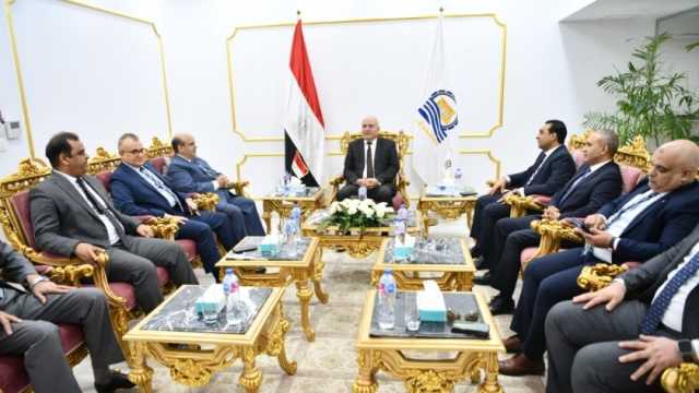 وفد وزارة العدل يصل قنا لافتتاح عدد من فروع مكاتب الشهر العقاري