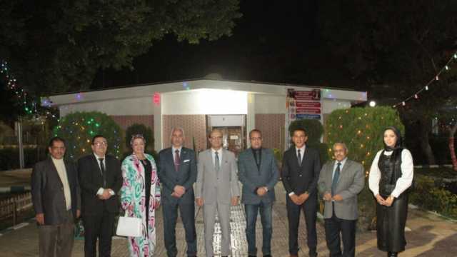 رئيس جامعة أسيوط يترأس اجتماعا لوضع خطط مستقبلية وتطوير الخدمات