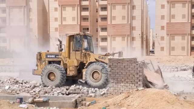 إزالة تعديات على أملاك الدولة في البدرشين ومنشأة القناطر