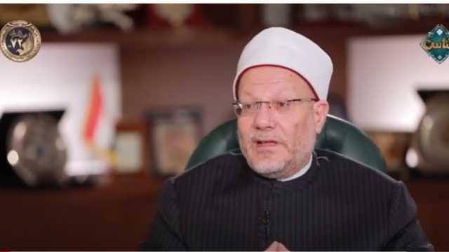 مفتي الجمهورية: لا مانع من سافر المرأة وحدها في وجود رفقة مأمونة