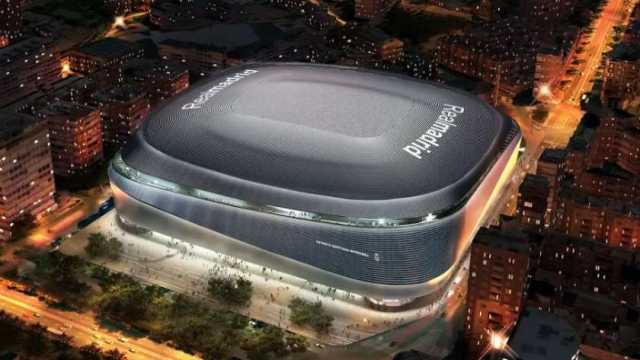 «يظهر ويختفي».. أين يذهب ملعب ريال مدريد بعد كل مباراة؟ (فيديو)