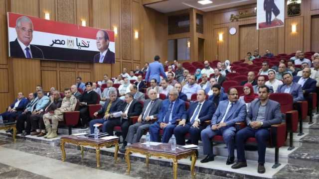 محافظ جنوب سيناء يتابع موقف الخطة الاستثمارية ومجابهة الأزمات