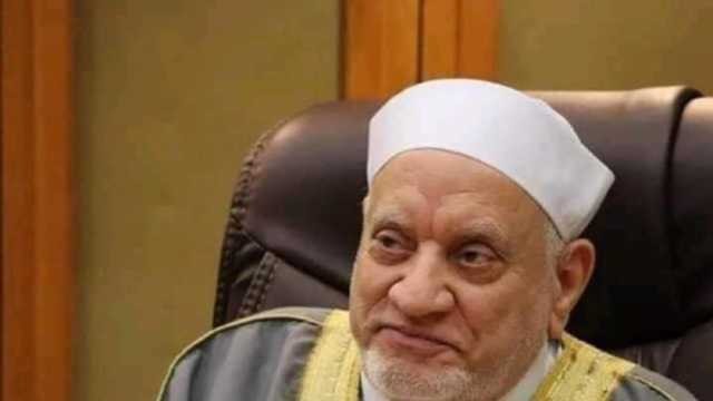 خروج الدكتور أحمد عمر هاشم من العناية المركزة وخضوعه للعلاج الطبيعي
