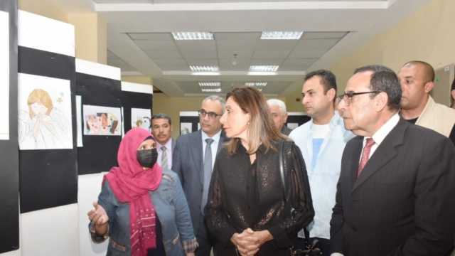 وزيرة الثقافة ومحافظ شمال سيناء يفتتحان معرضا للفنون التشكيلية بالعريش