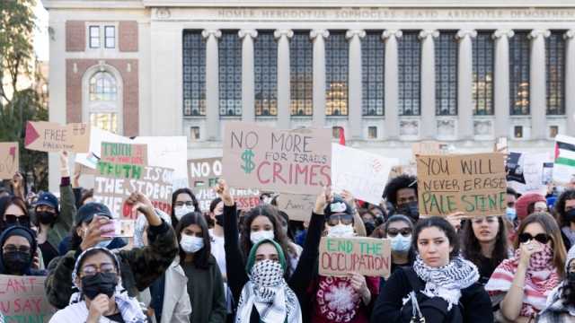 الشرطة الفرنسية تقتحم جامعة سيانس بو في باريس لتفريق داعمي فلسطين
