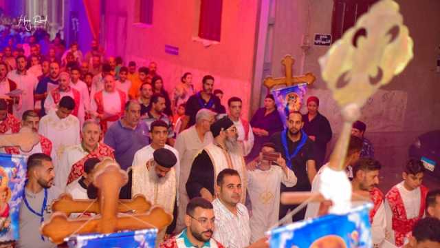 آلاف الأقباط يحتفلون بصوم العذراء في «كفر داود» بالدقهلية
