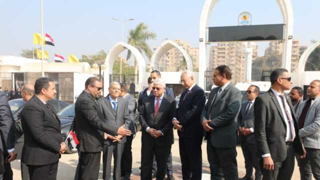 وزير التعليم العالي يفتتح عددا من المشروعات الصحية والتعليمية بجامعة المنيا
