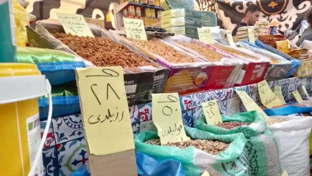 ضخ كميات جديدة من المواد الغذائية في معرض أهلا رمضان بالعريش
