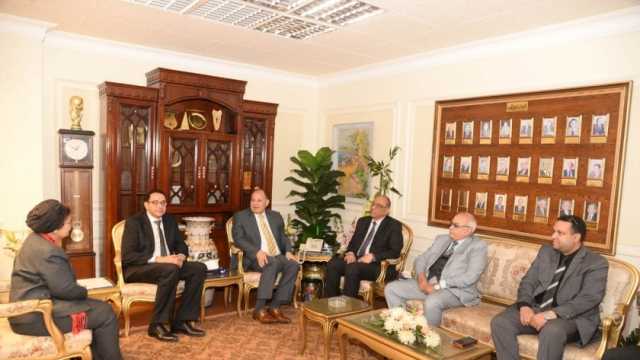 محافظ أسيوط: لا يمكن عزل القضية السكانية عن المفهوم الشامل للتنمية