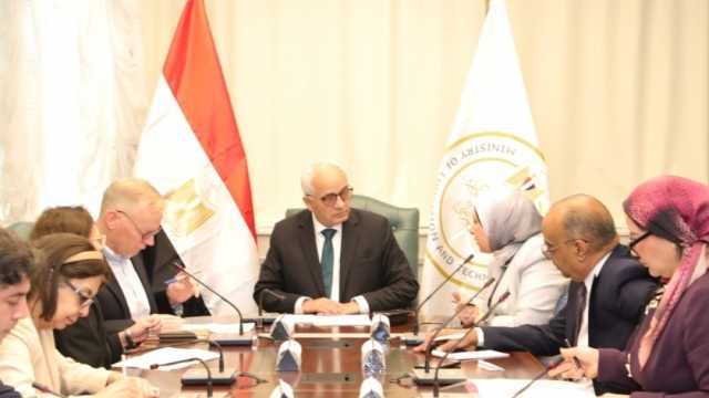 وزير التعليم يستعرض إجراءات إطلاق وثيقة «معايير المعلم من أجل الغد»