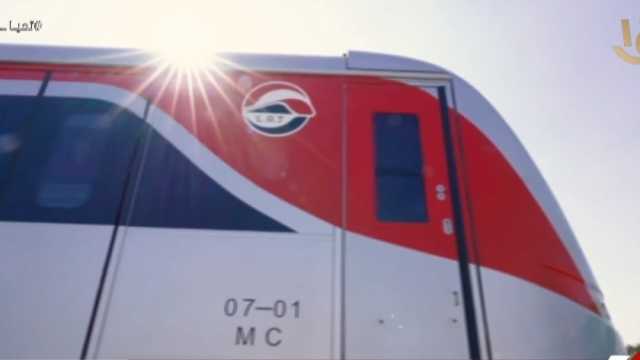 وزير النقل: نخطط لتجميع قطارات LRT في مصر