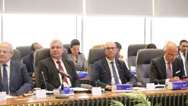 رئيس جامعة أسيوط يشارك في المنتدى الأكاديمي العلمي الأول بين مصر والمجر