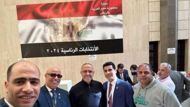 تحت شعار «واجب وطني».. مسؤولون وفنانون ورياضيون يشاركون في الانتخابات الرئاسية بالخارج