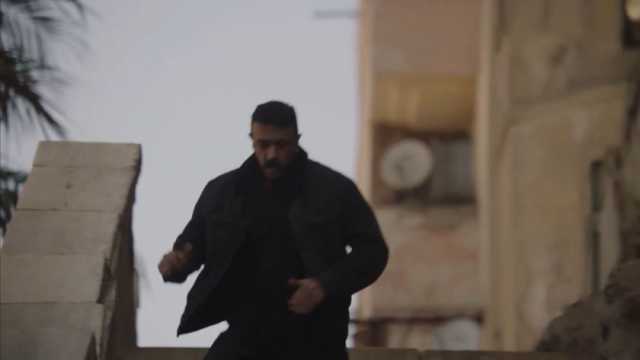 مسلسل حق عرب الحلقة 4.. هل يهرب «السويركي» من الشرطة؟