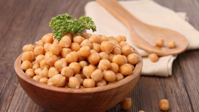 طريقة عمل الحمص المسلوق.. من المقبلات الشهية لأبنائك
