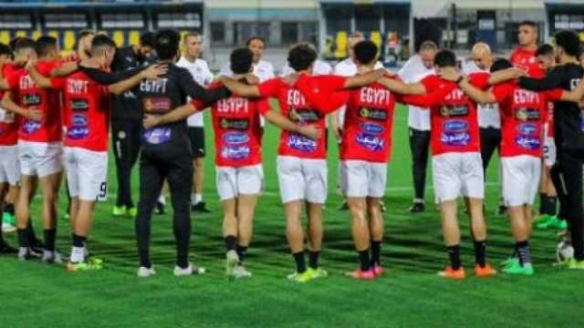 سبب تراجع حسام حسن عن قراره مع محمد الشناوي في منتخب مصر