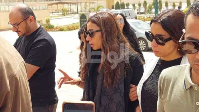 تشييع جنازة والدة دينا الشربيني من مسجد المشير طنطاوي اليوم