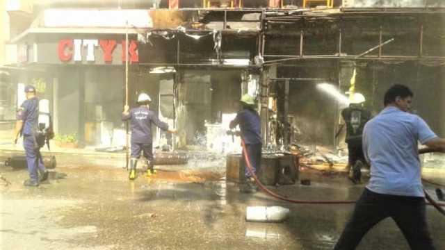 ندب المعمل الجنائي لفحص حريق مطعم كشري بالعبور