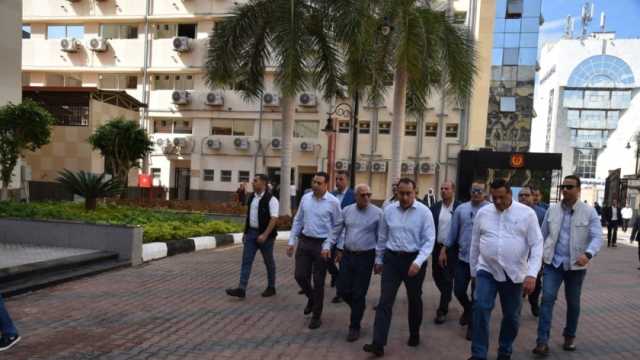 رئيس الوزراء يتفقد أعمال تطوير النادي المصري ببورسعيد
