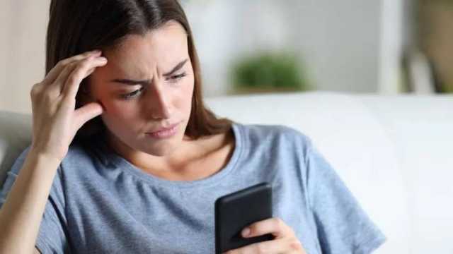 في يومها العالمي.. كيف تؤثر وسائل التواصل الاجتماعي بالسلب على حياتك؟