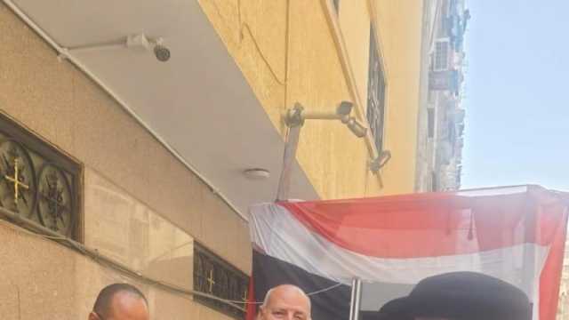 نائب محافظ القاهرة يزور كنيسة مارمينا في عين شمس للتهنئة بعيد القيامة