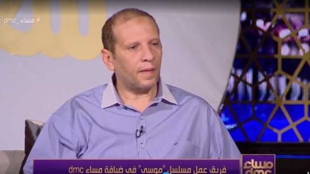 ناصر عبد الرحمن يُهنئ عبد الرحيم كمال لفوزه بجائزة الدولة للتفوق