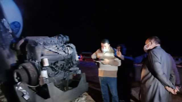 مصرع شخصين في تصادم 3 سيارات بالبحيرة