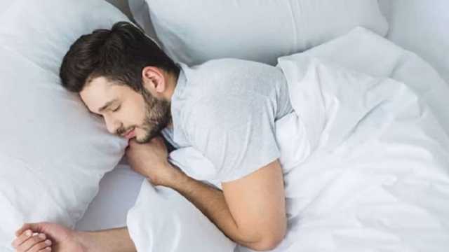 8 عادات لنوم هادئ ليلا واستيقاظ مبكر في الصباح