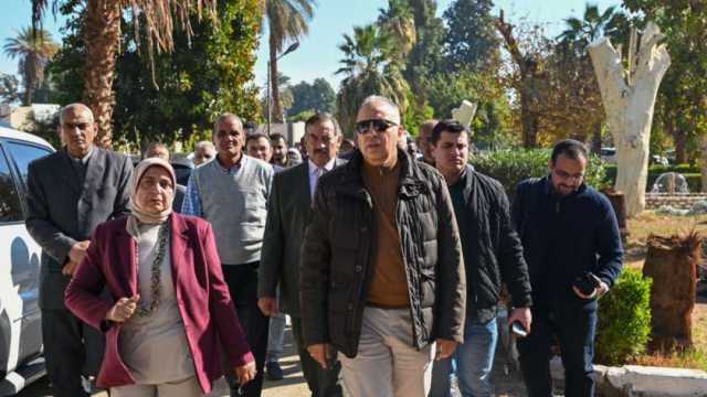 وزير الري يتفقد مبنى «قناطر إسنا الجديدة» وإدارة الأملاك بالوجه القبلي