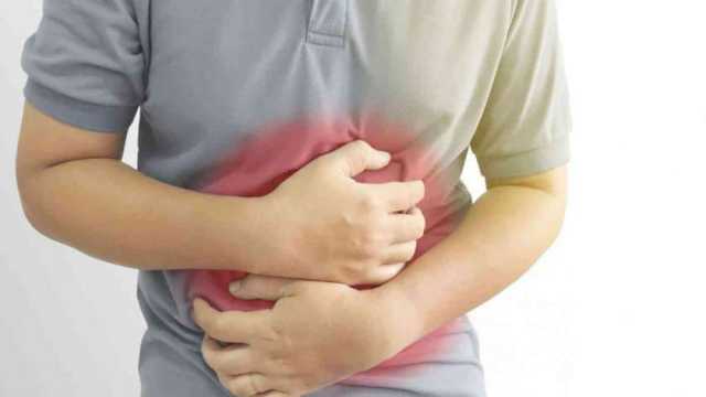 كيف يتم علاج الإمساك في المنزل؟.. اعرف فوائد هذه المشروبات