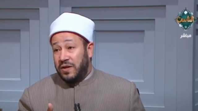 أمين الفتوى يوضح الصيغة الأدق للتشهد في ختام الصلاة