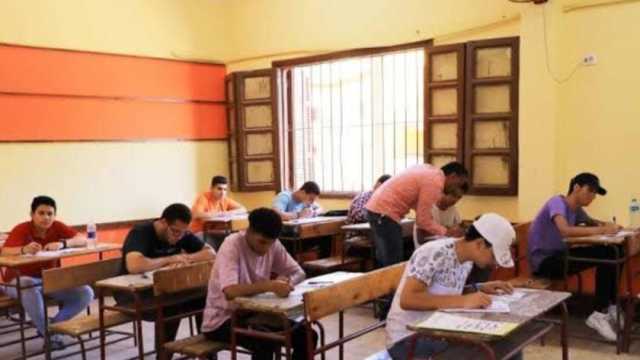 مراجعة نهائية مختصرة لـ منهج الكيمياء.. امتحانات مهمة بالإجابات