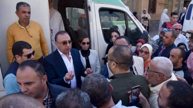 محافظ الإسكندرية يطلق قافلة طبية في منطقة وادي القمر بحي العجمي