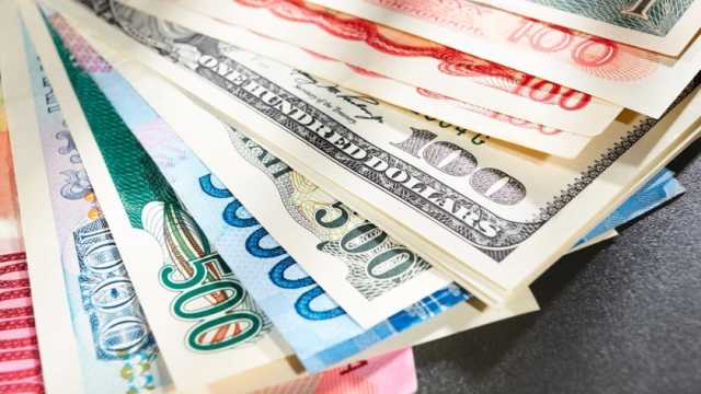 أسعار العملات اليوم الاثنين 12 -8-2024 في البنوك.. «الدولار بكام؟»