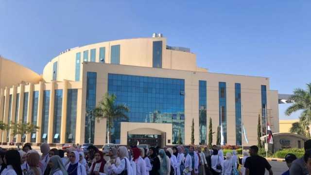 لليوم الرابع.. إقبال طلاب جامعة كفر الشيخ للتبرع بالدم لمصابي غزة