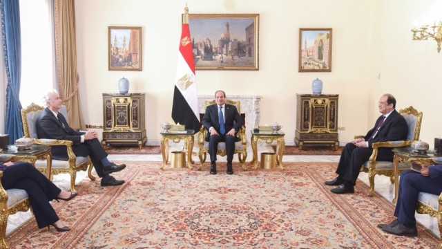 السيسي يستقبل رئيس الاستخبارات المركزية الأمريكية لبحث وقف إطلاق النار في غزة