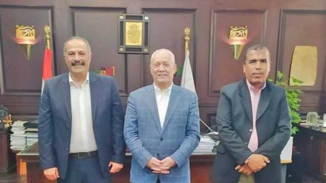 محافظ الأقصر يستقبل رئيس مياه الشرب الجديد