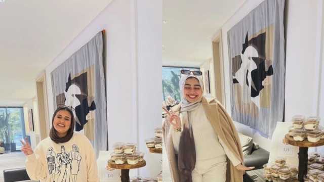 «التراميسو» الإيطالي بتكات مصرية.. مشروع 10 سنين صداقة بين «عهود» و«لجين»