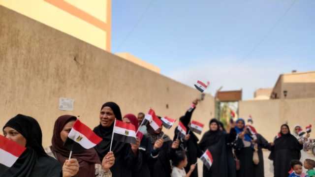 أهالي سيناء يحتشدون في العريش لدعم السيسي: «كمل مسيرتك واحنا معاك»