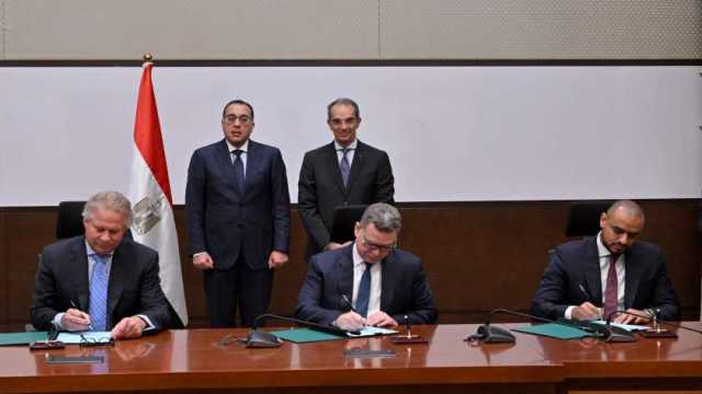 مدبولي يوقع على مذكرة تفاهم توفر 500 فرصة عمل للشباب من الكفاءات المتخصصة